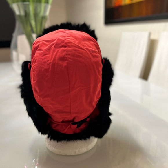 PAUL LOINBURD BLACK REAL FUR, RICH RED NYLON COVER WINTER HAT - Picture 5 of 13